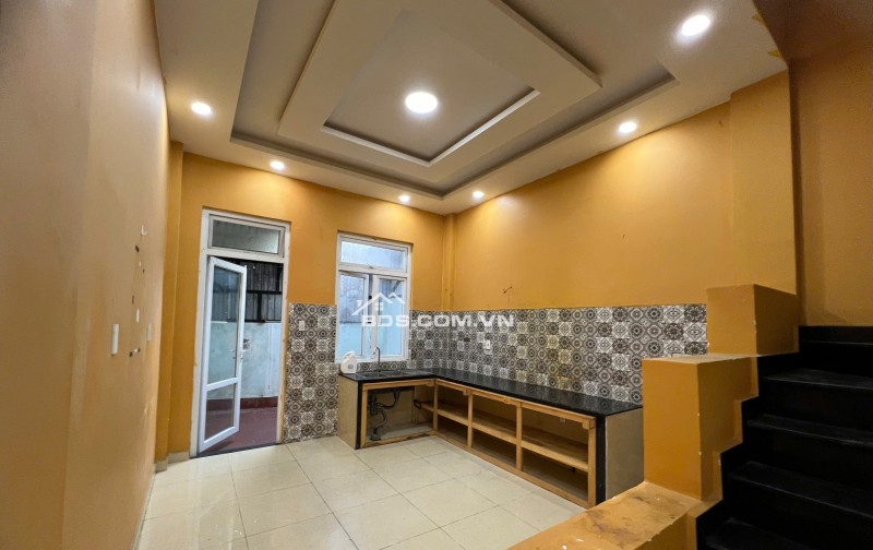 Cho thuê nhà mặt tiền Phó Đức Chính phường 9 Đà Lạt 13 triệu/tháng