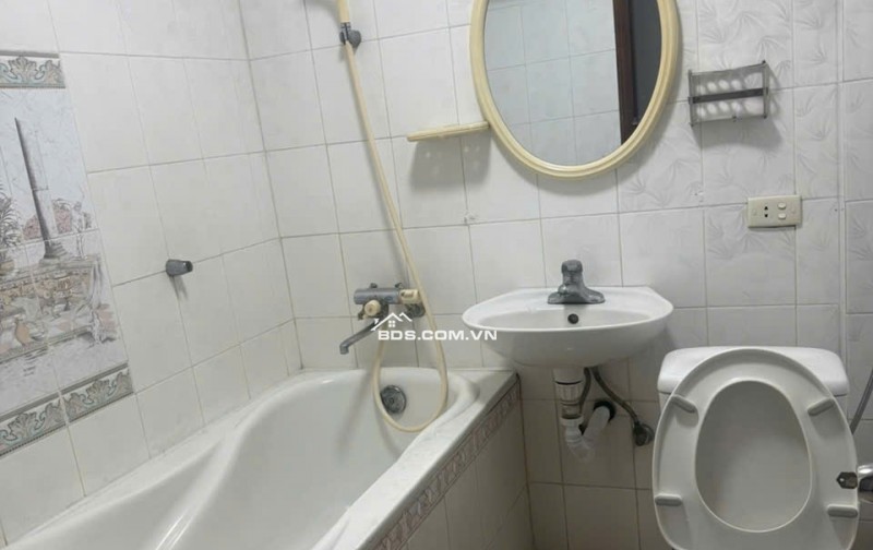 NHÀ VIP, KHU VỰC CBNV TRƯỜNG THUỶ LỢI. DT 33 M2 (4 TẦNG) SẴN SỔ CHỈ 10.8 TỶ. LH:0904683389
