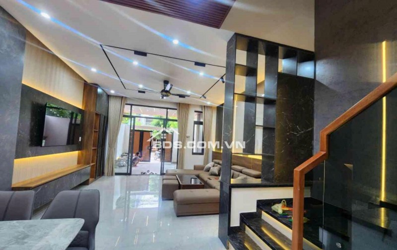 BÁN NHÀ 3 TẦNG, 3 MÊ  FULL NỘI THẤT, ĐƯỜNG THANH LƯƠNG, HOÀ XUÂN - ĐÀ NẴNG LH:0368452579.