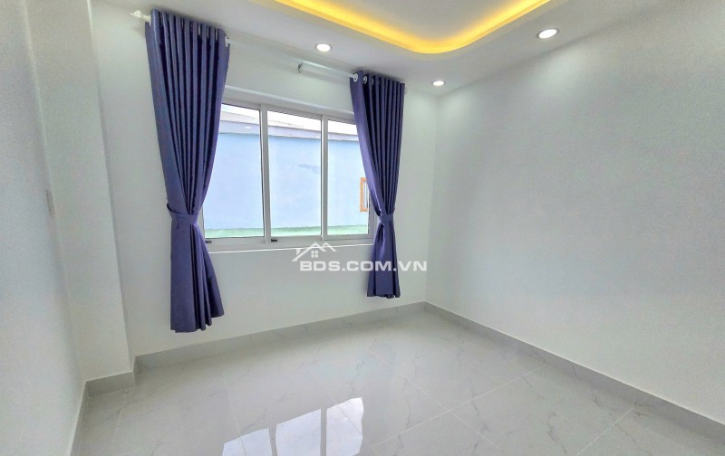Bán nhà phố mới hoàn thiện full nội thất hẽm thoáng Huỳnh Tân Phát. Q7