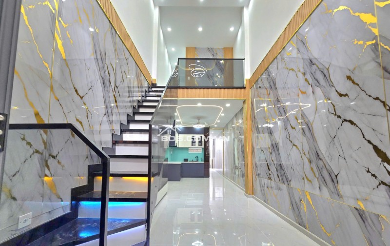 Bán nhà phố mới hoàn thiện full nội thất hẽm thoáng Huỳnh Tân Phát. Q7