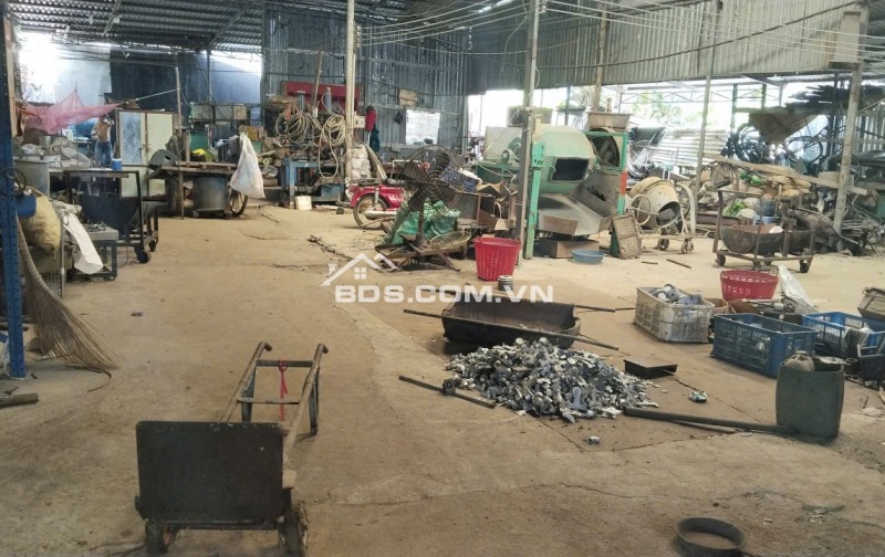 CC BÁN GẤP NHÀ C4, KHU ĐẤT ĐANG LÀM XƯỞNG CƠ KHÍ, GẦN 2500M2 SÁT MT835, CHỈ 14 TỶ. LH:0909327086.
