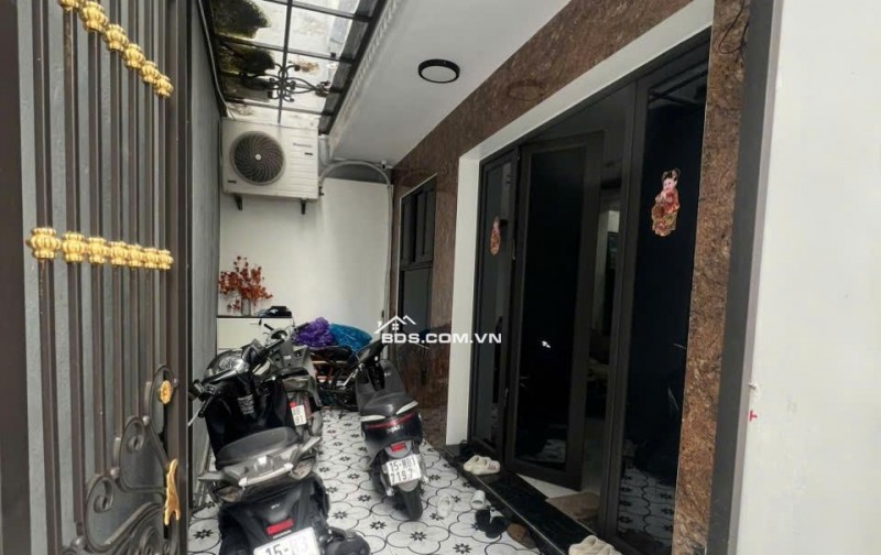 BÁN NHÀ 3 TẦNG NGÕ 2 CHỢ HÀNG CŨ - BỐT TRÒN