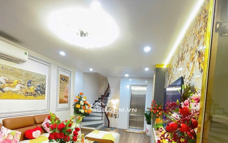 Nhà Đẹp Mặt Hồ Ba Mẫu _Ô Đồng Lầm _Đống Đa _40M 7 Tầng Thang Máy Full Nội Thất