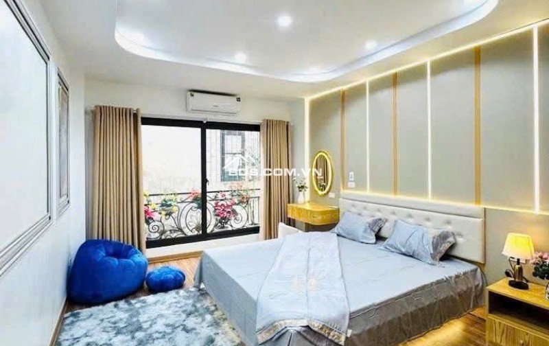 Nhà Đẹp Mặt Hồ Ba Mẫu _Ô Đồng Lầm _Đống Đa _40M 7 Tầng Thang Máy Full Nội Thất