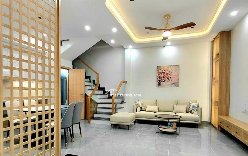 Nhà đẹp Thiên Lôi Phạm Tử Nghi 4 tầng độc lập