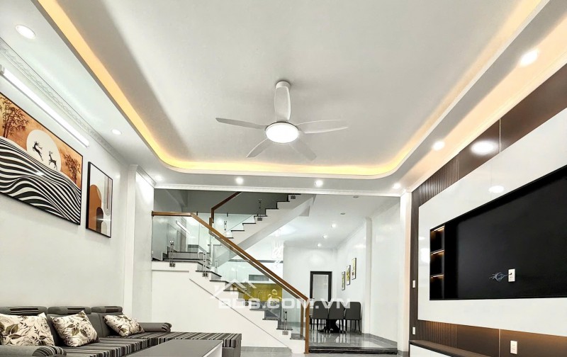 Nhà đẹp Thiên Lôi Phạm Tử Nghi 4 tầng độc lập