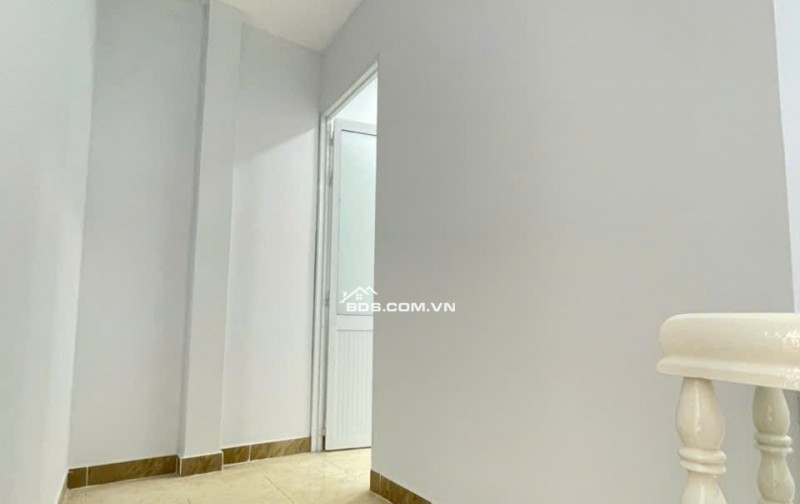 NHÀ MỚI SIÊU ĐẸP NGAY CHỢ LK 5/6, BHHB, BÌNH TÂN – 32,4M2 – 3TY380. LH:0908018219