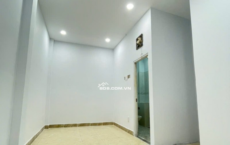 NHÀ MỚI SIÊU ĐẸP NGAY CHỢ LK 5/6, BHHB, BÌNH TÂN – 32,4M2 – 3TY380. LH:0908018219