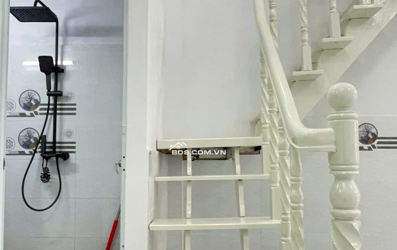 NHÀ MỚI SIÊU ĐẸP NGAY CHỢ LK 5/6, BHHB, BÌNH TÂN – 32,4M2 – 3TY380. LH:0908018219