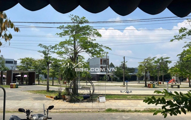 NHÀ CẤP 4, VIEW CÔNG VIÊN ĐƯỜNG NHÂN HÒA 5, HOÀ XUÂN - CHỈ 4,69 TỶ TL. LH:0368452579.