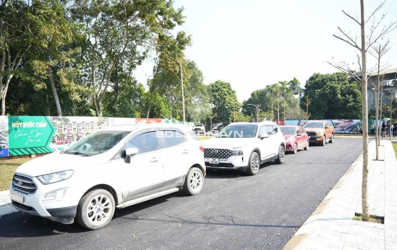 HIẾM! LÔ SIÊU PHẨM VAI RÉO PHÚ CÁT MẶT TRỤC CHÍNH 100M NHỈNH 3 TỶ ĐÓN SÓNG Q21 METRO 05