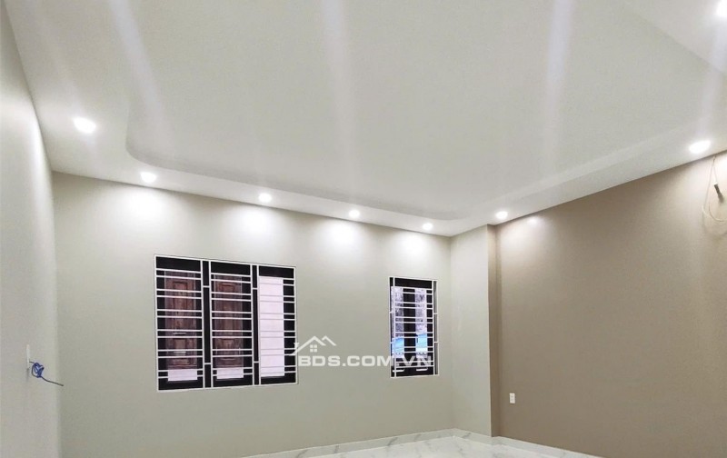 Nhà đẹp Miếu Hai Xã 4 tầng ô tô đỗ gần nhà