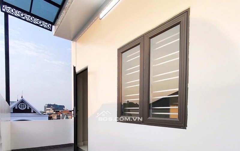 Nhà đẹp Miếu Hai Xã 4 tầng ô tô đỗ gần nhà