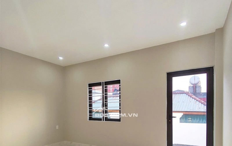 Nhà đẹp Miếu Hai Xã 4 tầng ô tô đỗ gần nhà
