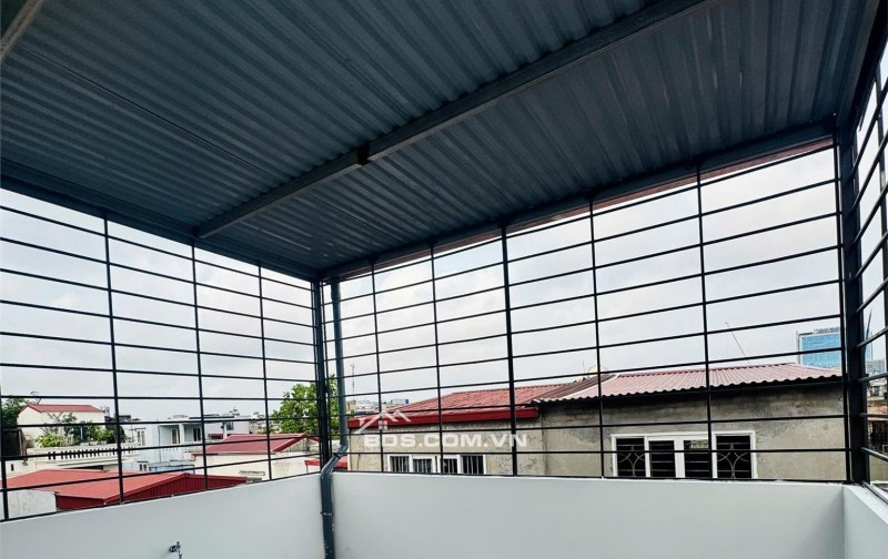 BÁN NHÀ 3 TẦNG NGÕ 2 CHỢ HÀNG CŨ - BỐT TRÒN