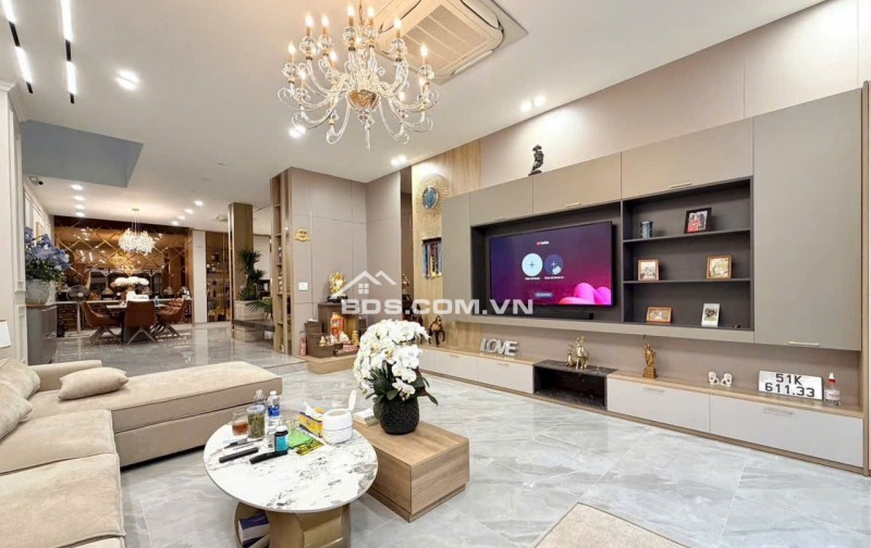 Bán Gấp Nhà Mặt Tiền khu Họ Lê, Tân Phú, Ngang 9m x 18m, 4 Tầng, chỉ 23.X Tỷ