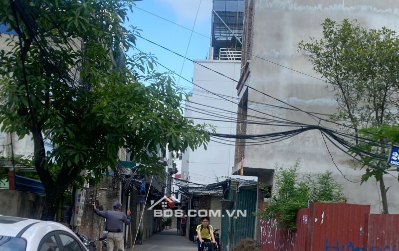 Siêu phẩm nhà đẹp Thiên Lôi ô tô ngủ trong nhà có thang máy