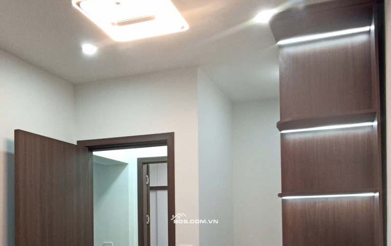NHÀ HỒ TÂY ĐỦ CÔNG NĂNG. NHÀ ĐẸP. GẦN HỒ TÂY. SẴN Ở. ĐẨY ĐỦ TIỆN ÍCH