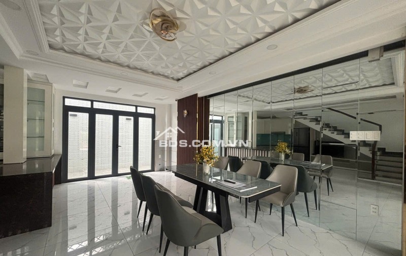NHÀ MỜI MT NGUYỄN VĂN TẠO NHÀ BÈ  NGANG KHỦNG (7X14) 5 TẦNG - 4PN - 9,1 TỶ . SỔ HỒNG RIÊNG HOÀN CÔNG ĐẦY ĐỦ