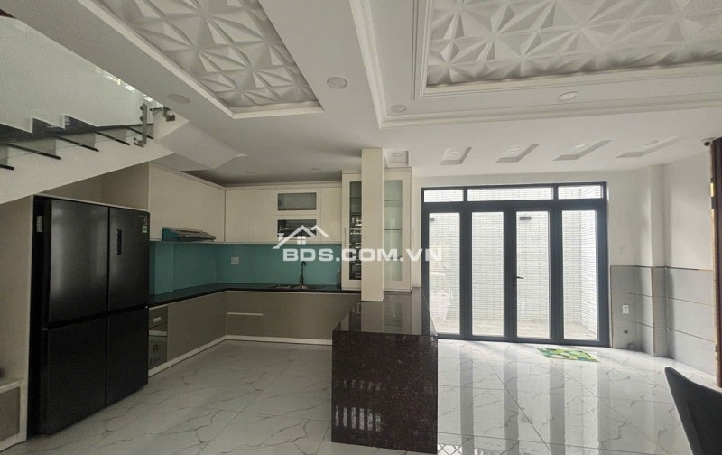 NHÀ MỜI MT NGUYỄN VĂN TẠO NHÀ BÈ  NGANG KHỦNG (7X14) 5 TẦNG - 4PN - 9,1 TỶ . SỔ HỒNG RIÊNG HOÀN CÔNG ĐẦY ĐỦ