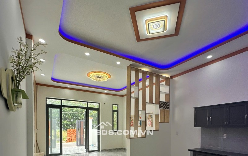 CĂN NHÀ CẤP 4 SÁT ỦY BAN CHÁNH PHÚ HÒA – 165 M2 SHR 1TY 7XX. LH:0868673151.
