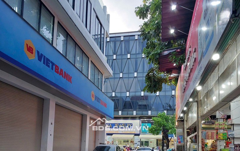 HOT HOT - 5 TẦNG - NGANG 5M HIẾM -1 CĂN RA MT GÒ DẦU - SÁT NGÂN HÀNG VIETTIN BANK