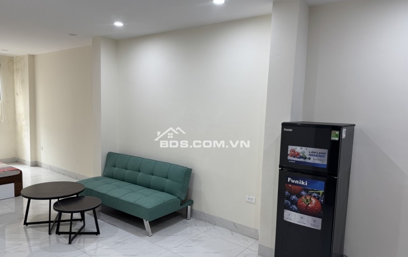 Chính chủ cho thuê căn hộ studio, dt 35m2, có thang máy, nội thất đầy đủ. LH: 0971883511