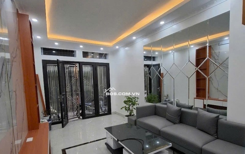 Bán nhà Tô Hiệu Hà Đông 40m2, 5 tầng Thang máy , đầy đủ công năng, 11.3 tỷ.