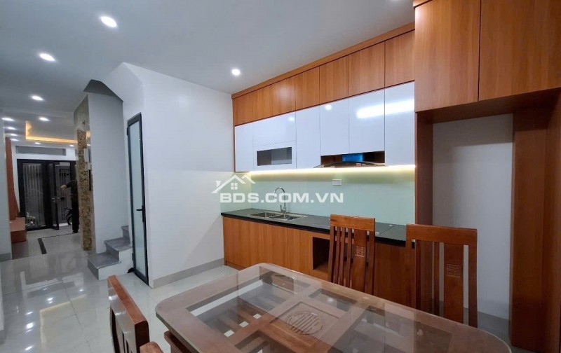 Bán nhà Tô Hiệu Hà Đông 40m2, 5 tầng Thang máy , đầy đủ công năng, 11.3 tỷ.
