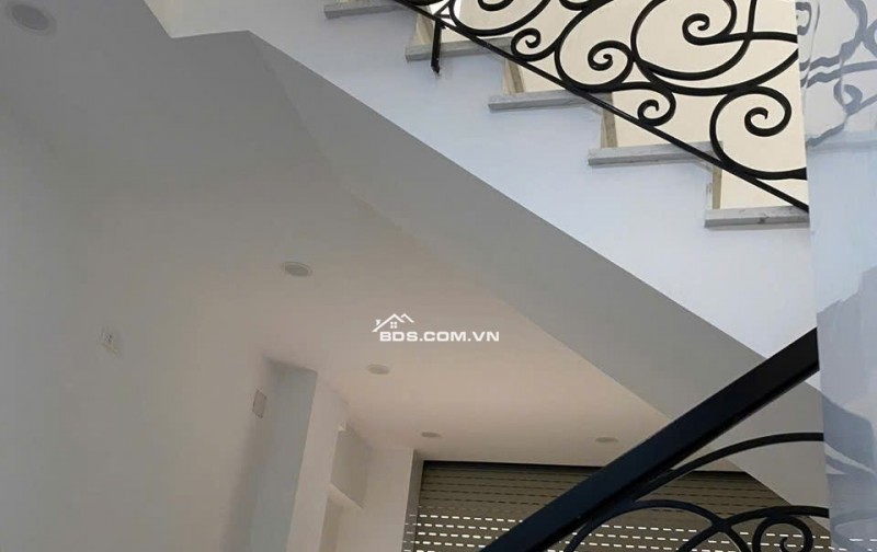 CHÍNH CHỦ BÁN GẤP NHÀ MẶT TIỀN PHÙ ĐỔNG TP NHA TRANG - 5 TẦNG + ST = 115M2 SD - 3PN - 1PT - NHÀ CHỦ XÂY TÂM HUYẾT TỪNG VIÊN GẠCH