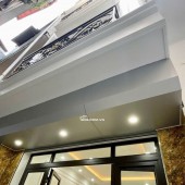 Cần bán gấp nhà mặt ngõ Pháo Đài Láng diện tích 45m2 giá 9,9 tỷ .