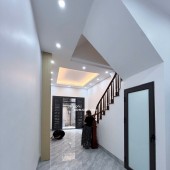 NHÀ ĐẸP MINH KHAI 33m2 – 4 TẦNG – GẦN Ô TÔ – 6 PHÒNG NGỦ – NỞ HẬU – NHỈNH 8 TỶ