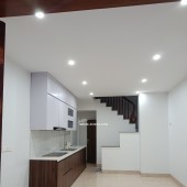  NHÀ MỚI KÍNH KOONG – VÀI BƯỚC CHÂN RA PHỐ NGUYỄN LAM– DÂN TRÍ CAO –LONG BIÊN 