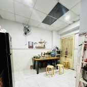 Bán nhà đường số 5 Linh Trung, Thủ Đức, TP HCM. DT 62m2, 2 tầng, SHR. Giá  4,05 tỷ,
