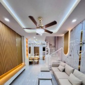 Siêu Phẩm - Thích Quảng Đức  - Phú Nhuận - Cách Mặt Tiền 2 Căn