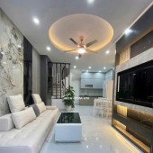 Chỉ nhỉnh 6 tỷ xíu- Trung tâm Kim Giang - Vũ Tông Phan - ô tô qua nhà, 40m2 - 4 tầng - SĐCC