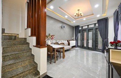 SIÊU PHẨM PHAN XÍCH LONG – PHÚ NHUẬN LÔ GÓC THOÁNG – 4 TẦNG FULL NỘI THẤT