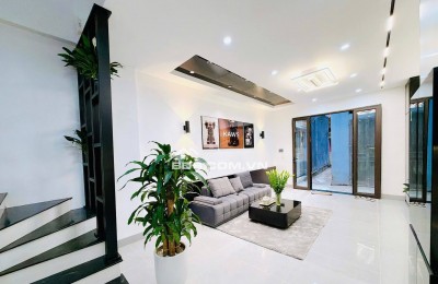 Bán Nhà Gần Phố Thịnh Quang, Đống Đa 36m, 4 tầng, mt 3.8m, giá 9.5 tỷ