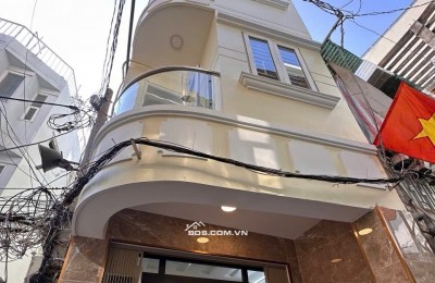NHÀ CĂN GÓC TRẦN ĐÌNH XU –Q1- 3.2× 11M – 3 TẦNG – CHỈ 6.68 TỶ