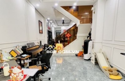 Bán Gấp Giá Rẻ Nhà HXH đường Phan Anh Bình Tân DT Khủng 6.1mx58m 4 tầng 23.5 Tỷ