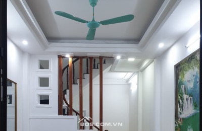 BÁN NHÀ GIÁ RẺ 1.79 TỶ 3 TẦNG 56M2 ( ĐÔNG NAM ) NGÕ TÔ HIẾN THÀNH