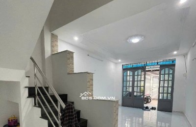 BÁN NHÀ 3 TẦNG, BÌNH CHÁNH, HẺM 8M, GẦN BẾN XE MIẾN TÂY, 56 M² (4X14), 4.X TỶ.