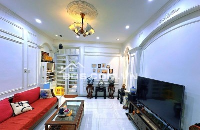 HÀNG HIẾM- PHỐ ÍT NHÀ BÁN - Ô TÔ ĐỖ CỔNG - THÁI hÀ - DỐNG ĐA