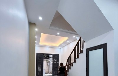NHÀ ĐẸP MINH KHAI 33m2 – 4 TẦNG – GẦN Ô TÔ – 6 PHÒNG NGỦ – NỞ HẬU – NHỈNH 8 TỶ
