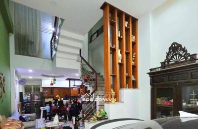 Chính chủ cần bán nhà hẻm xe hơi 5m  đường Lò Lu nhà gồm 1 trệt + 2 lầu + sân thượng