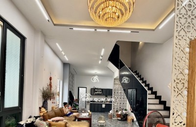 Bán nhà đường số 38, Hiệp Bình Chánh, Thủ Đức, TP HCM. DT 70m2, 3 tầng,  SHR. Giá - 8.2 tỷ.