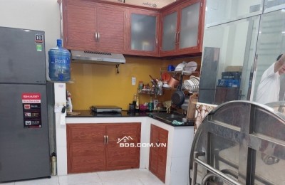 NGAY CHỢ ÔNG HOÀNG P9 TÂN BÌNH THIÊN PHƯỚC & LÝ THƯỜNG KIỆT - CHÍNH CHỦ - HẺM XE HƠI NHỎ - DIỆN TÍCH SÀN 51m2 - 3 TẦNG.