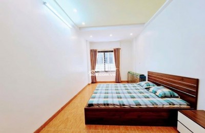 Ngõ Thông-ô tô vào nhà. vài bước chân ra đường Sài Đồng. Diện tích 51m2 giá 8,x tỷ