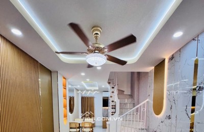 Siêu Phẩm - Thích Quảng Đức  - Phú Nhuận - Cách Mặt Tiền 2 Căn